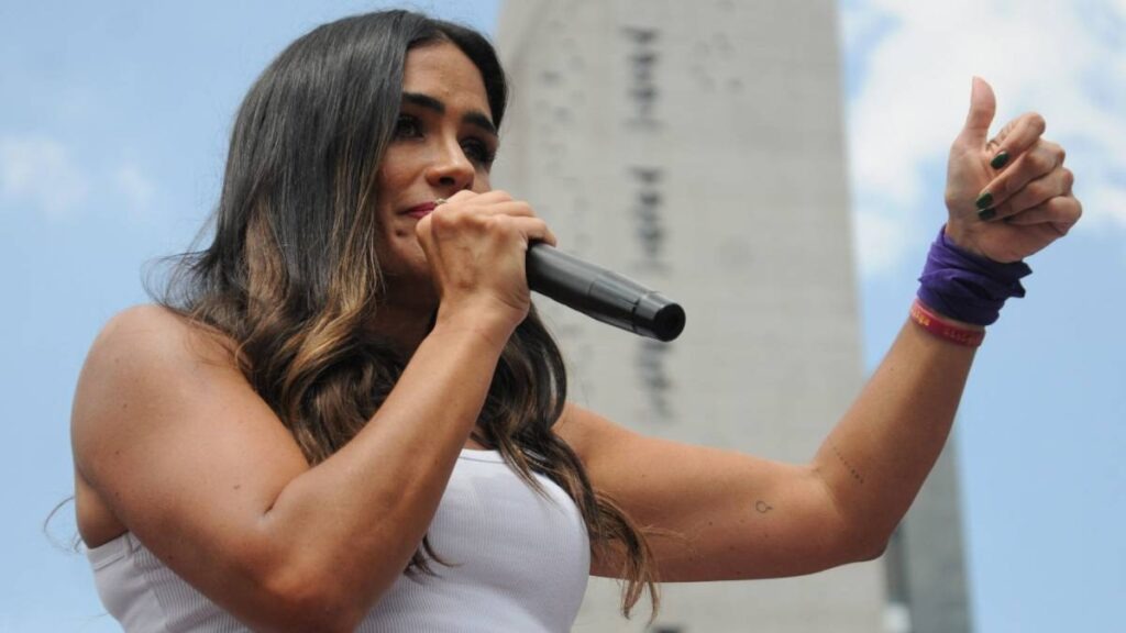 Alessandra Rojo cuestiona iniciativa de Ricardo Monreal