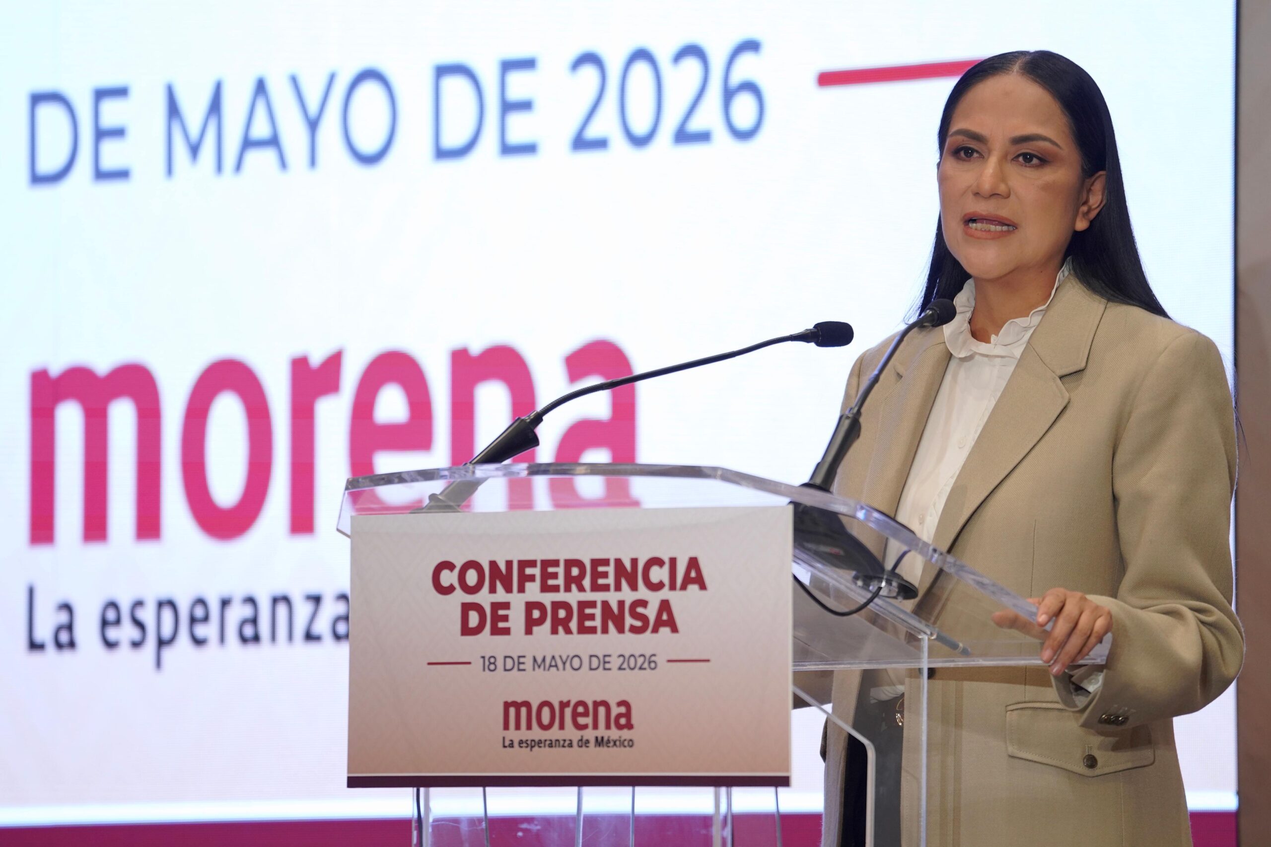 Ariadna Montiel vs Maru Campos