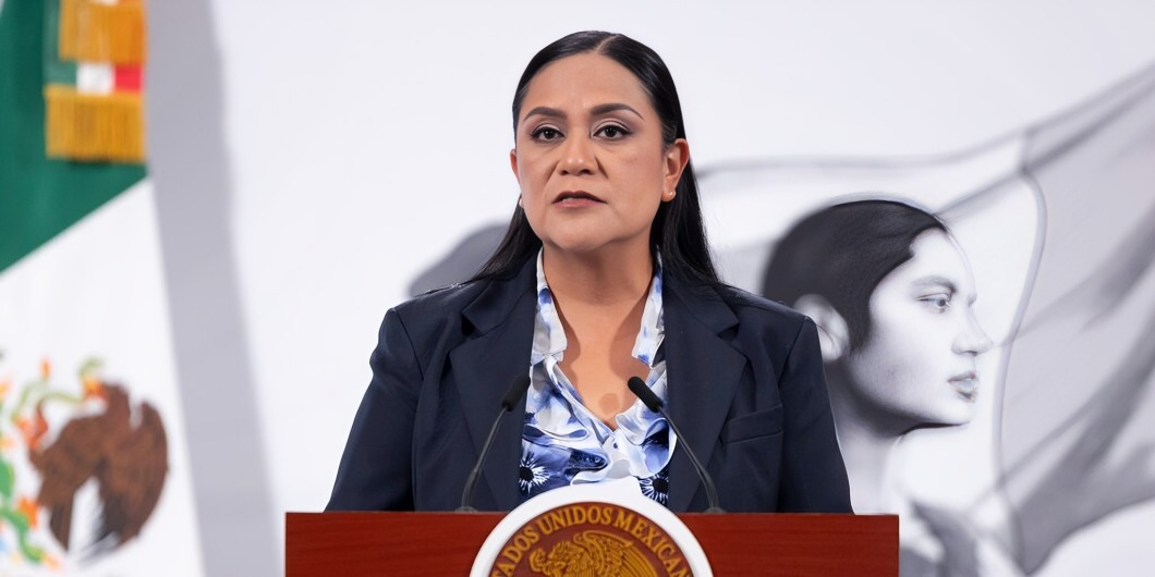 Ariadna Montiel se lanza contra Maru Campos