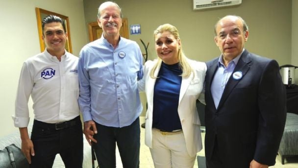 Calderón reaparece y crítica a Sheinbaum por seguridad