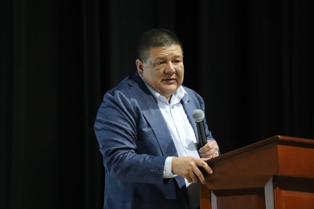 Exfiscal de Maru Campos
