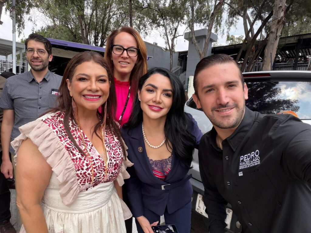 Gaby Jiménez inauguración Tren