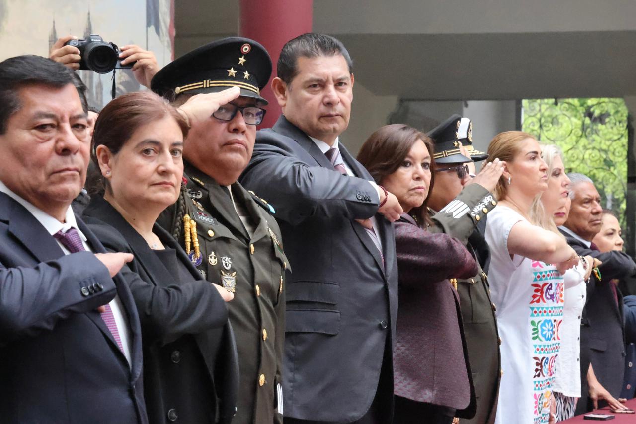 Gobierno federal reconoce impulso científico en Puebla