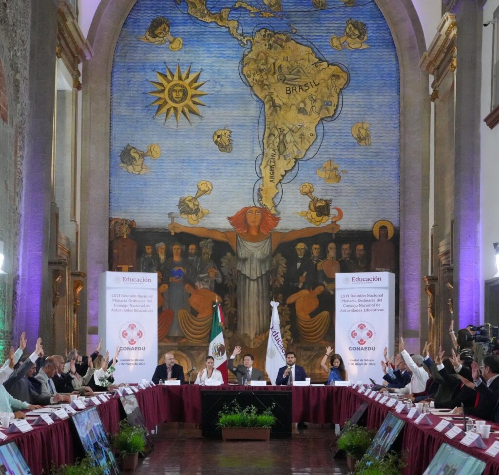 Mario Delgado y secretarios estatales