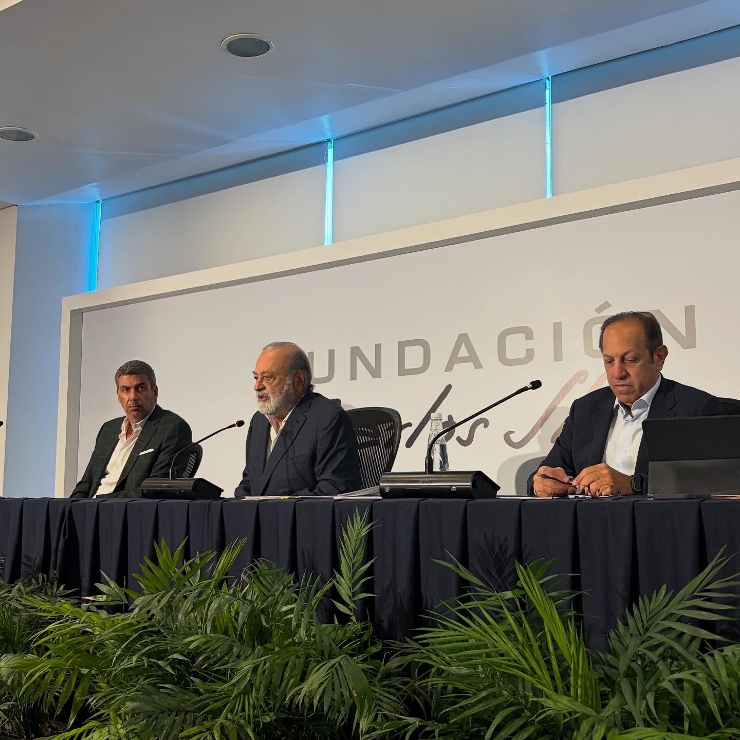 Carlos Slim reconoce a Sheinbaum por contener la inflación