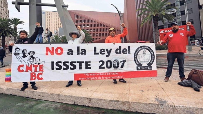 CNTE presiona a Sheinbaum para atender sus demandas