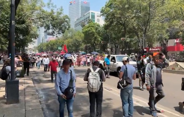 Docentes de la CNTE retiran carpas de CDMX