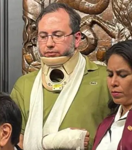 Noroña desmiente a periodista sobre supuesto hijo