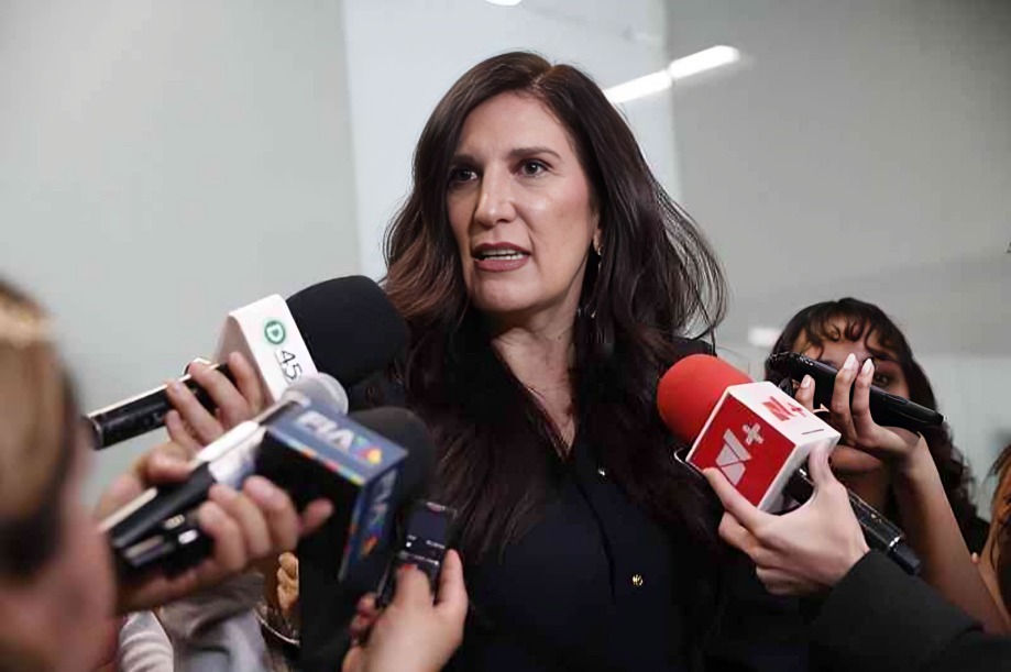 Kenia López critica a ministros de la SCJN