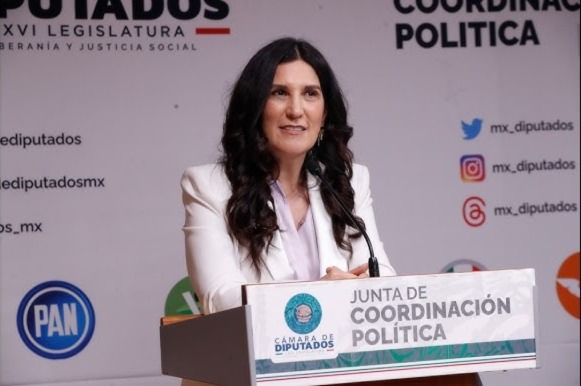 Kenia López Rabadán 3 de junio