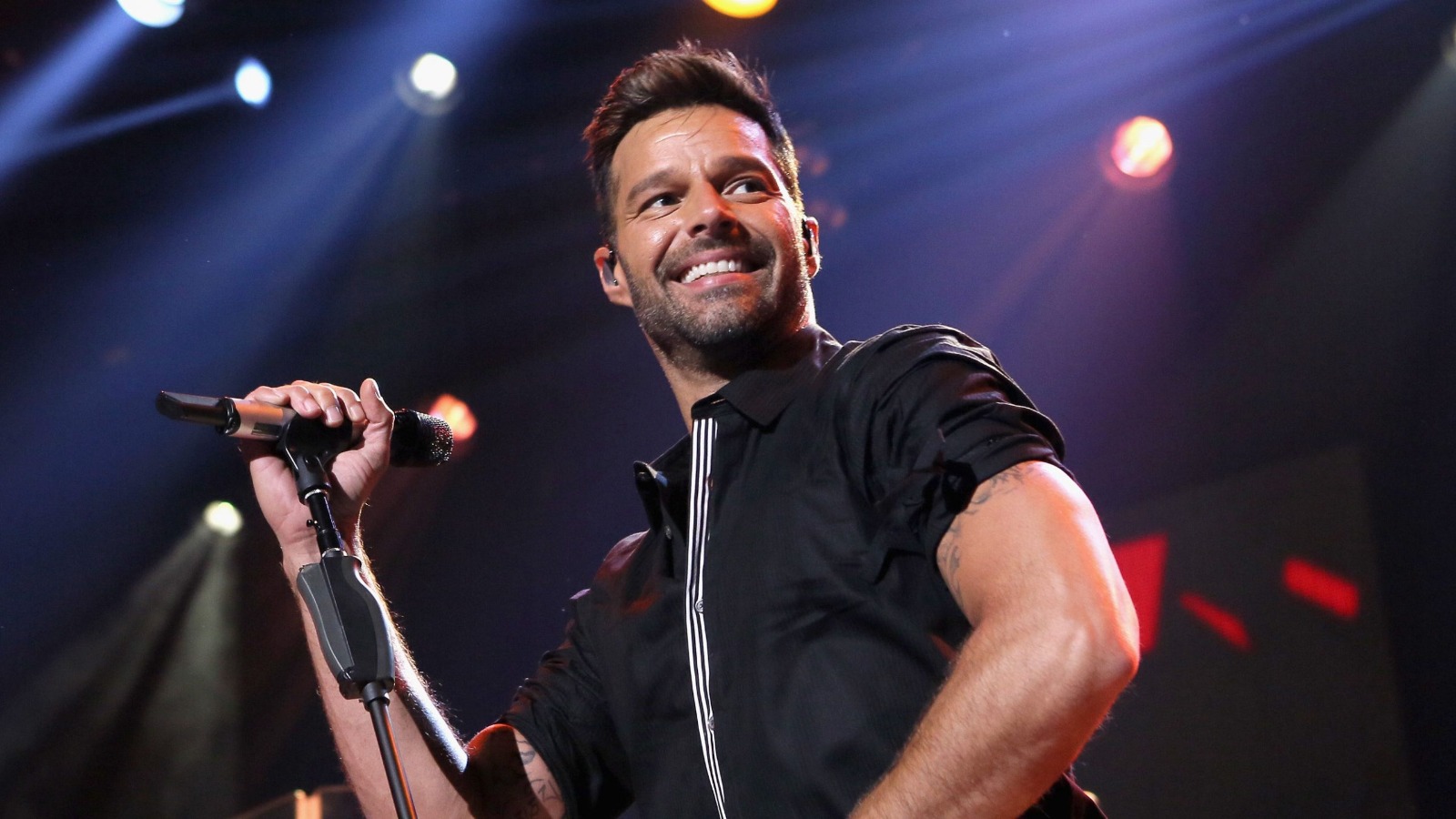 El contrato del concierto de Ricky Martin fue firmado por la Secretaría de Cultura del gobierno de Maru Campos en septiembre de 2024.