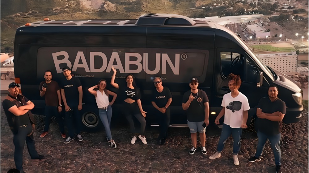 Partido Verde contrata a Badabun para campañas publicitarias