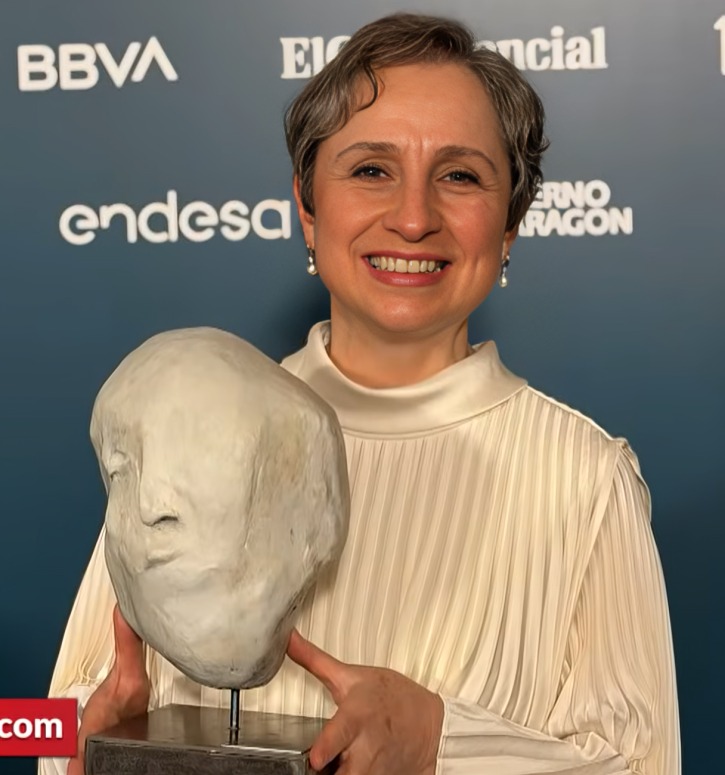 Reyes de España entregan premio a Aristegui por Televisa Leaks