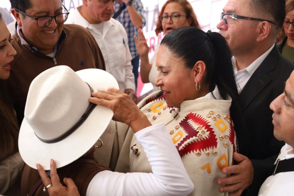 senadora Ana Lilia Rivera