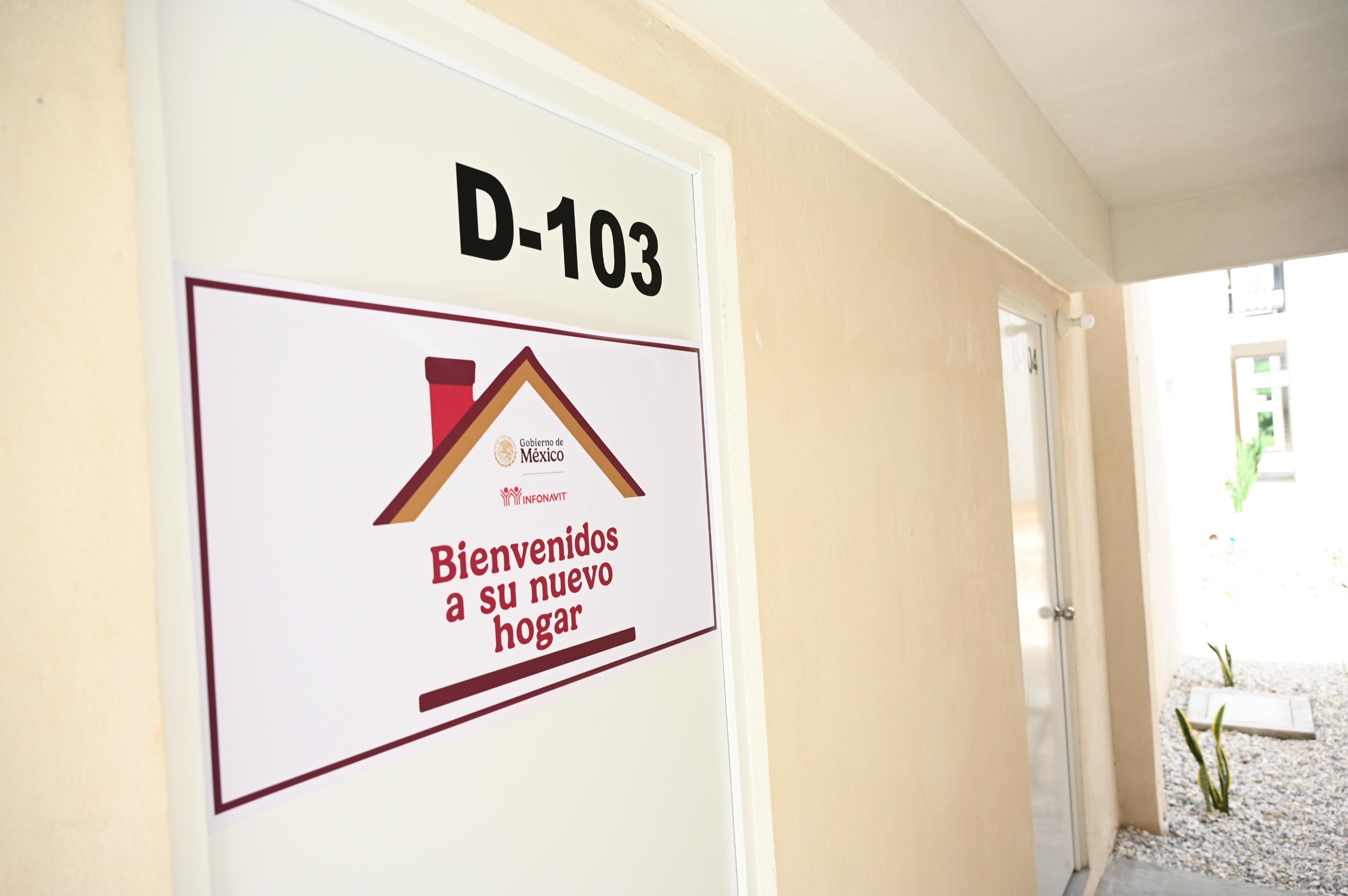 Sheinbaum entrega casas a Chiapas 
