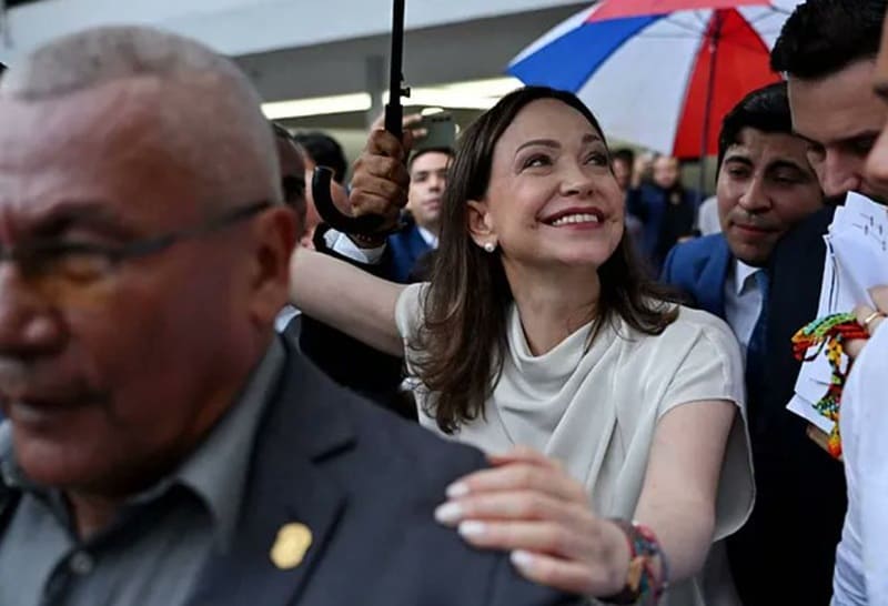 Corina Machado acusa Delcy Rodríguez de impedir su regreso