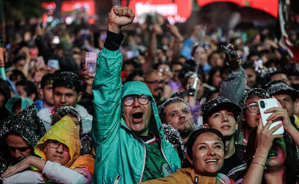 Afición celebra Tri