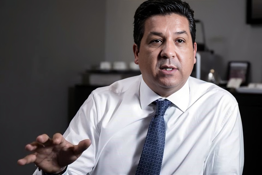 ¿De qué se le acusa a Cabeza de Vaca?