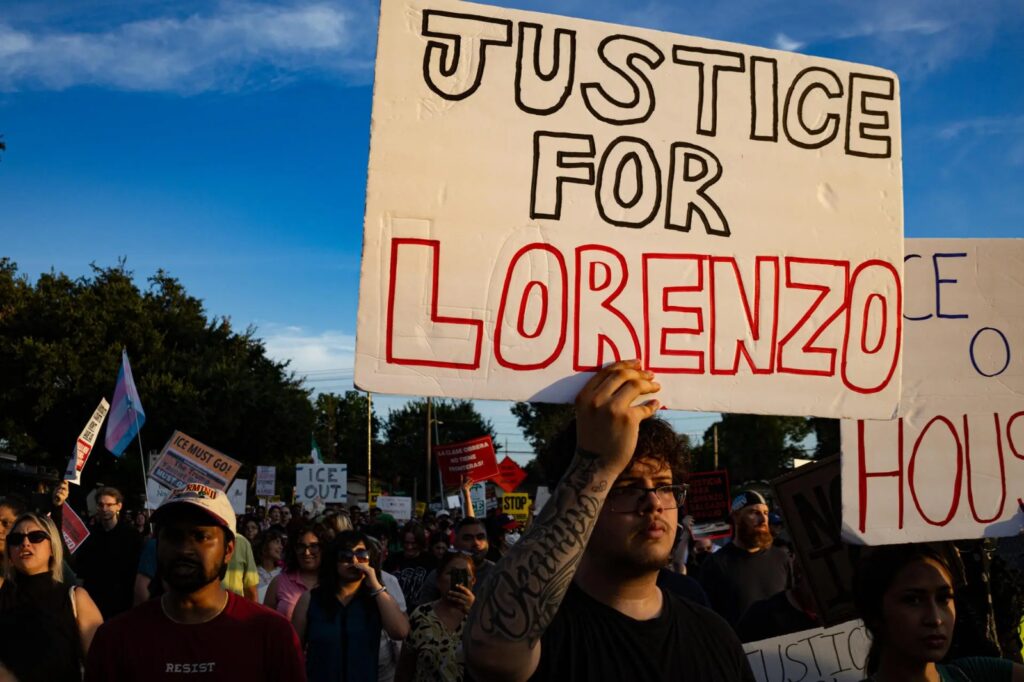 denuncian a agente ICE