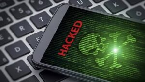 El hackeo en X consiste en tomar el control de una cuenta sin autorización para robar información, suplantar identidades o difundir contenido.
