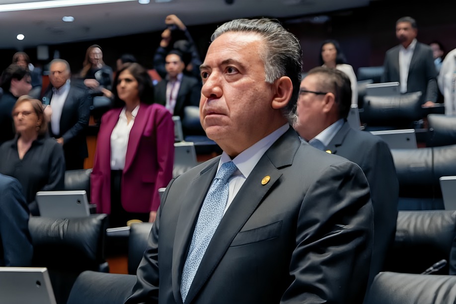 Inzunza reaparece en redes socicales