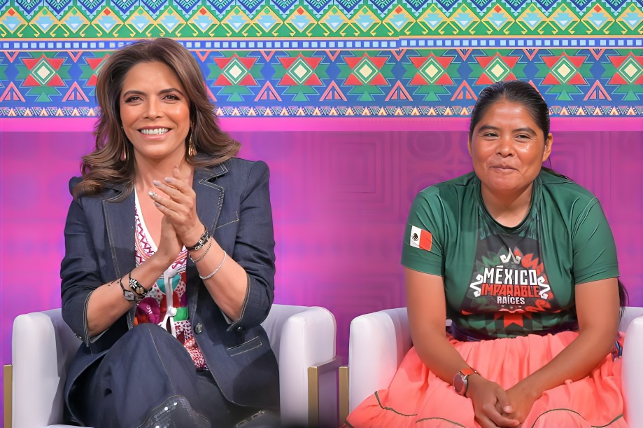 Lotería Nacional presenta billete para corredoras