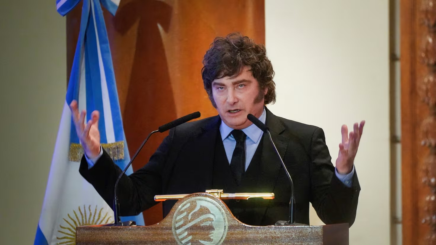 Milei hace el ridículo tras derrota