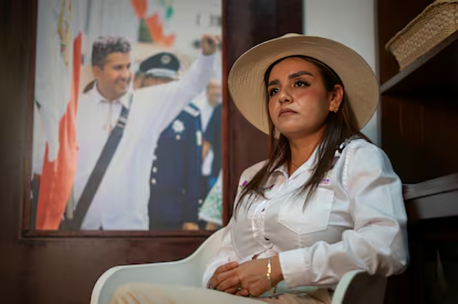 Noroña llama fascista a Grecia Quiroz