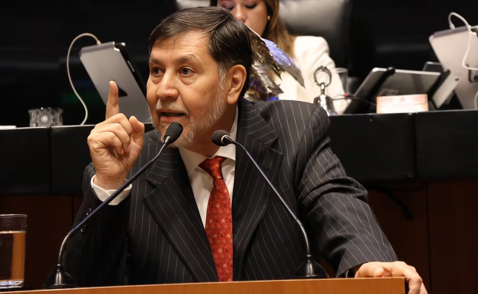 Noroña niega cometer violencia política de género