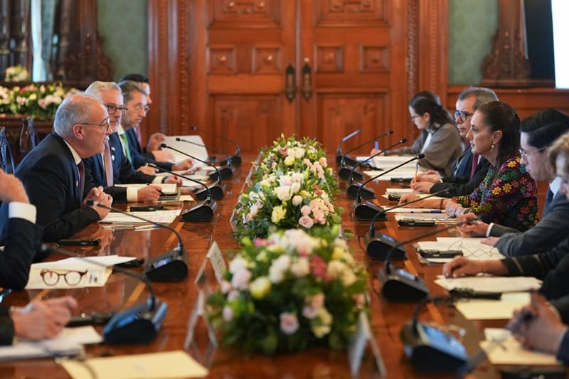 Presidente de Suiza destaca inversiones en México