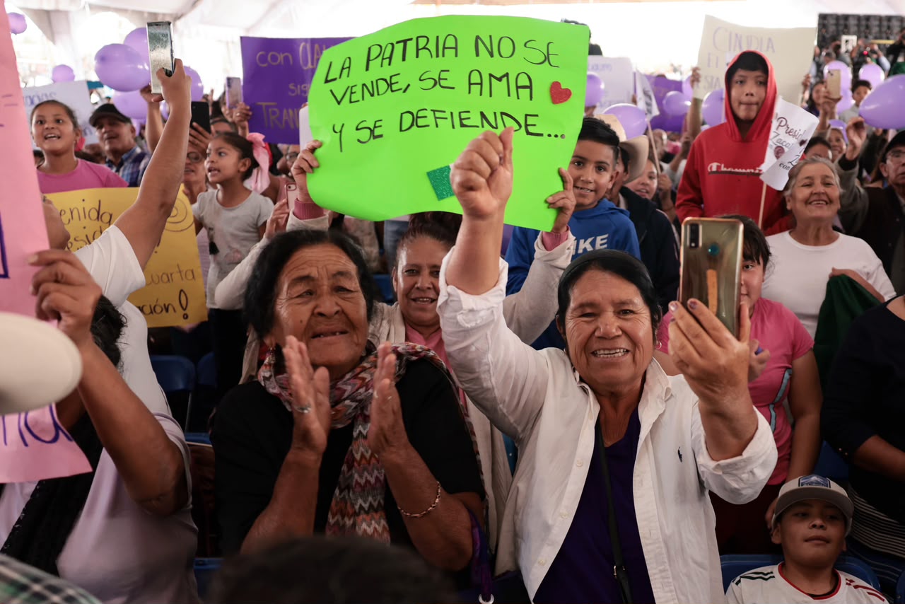 Claudia Sheinbaum durante su gira en Zacatecas, donde rechazó acuerdos privados con la CNTE.
