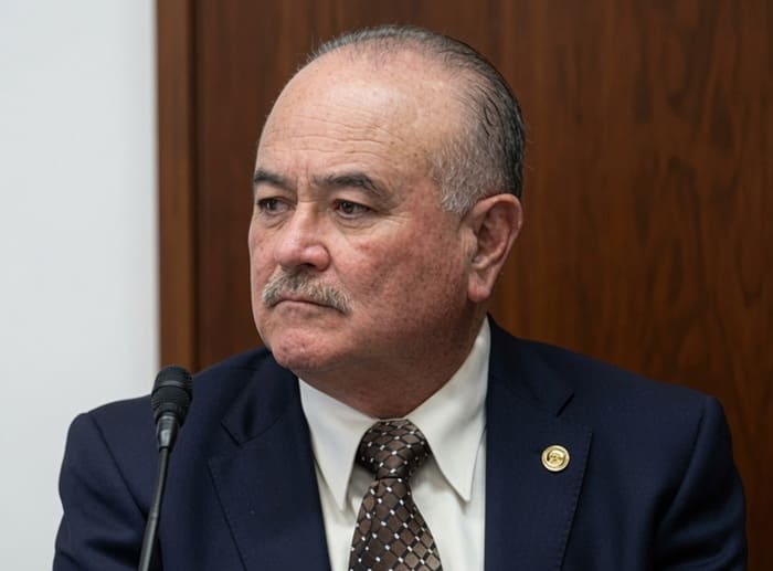 UIF bloquea cuentas de Ernesto Ruffo